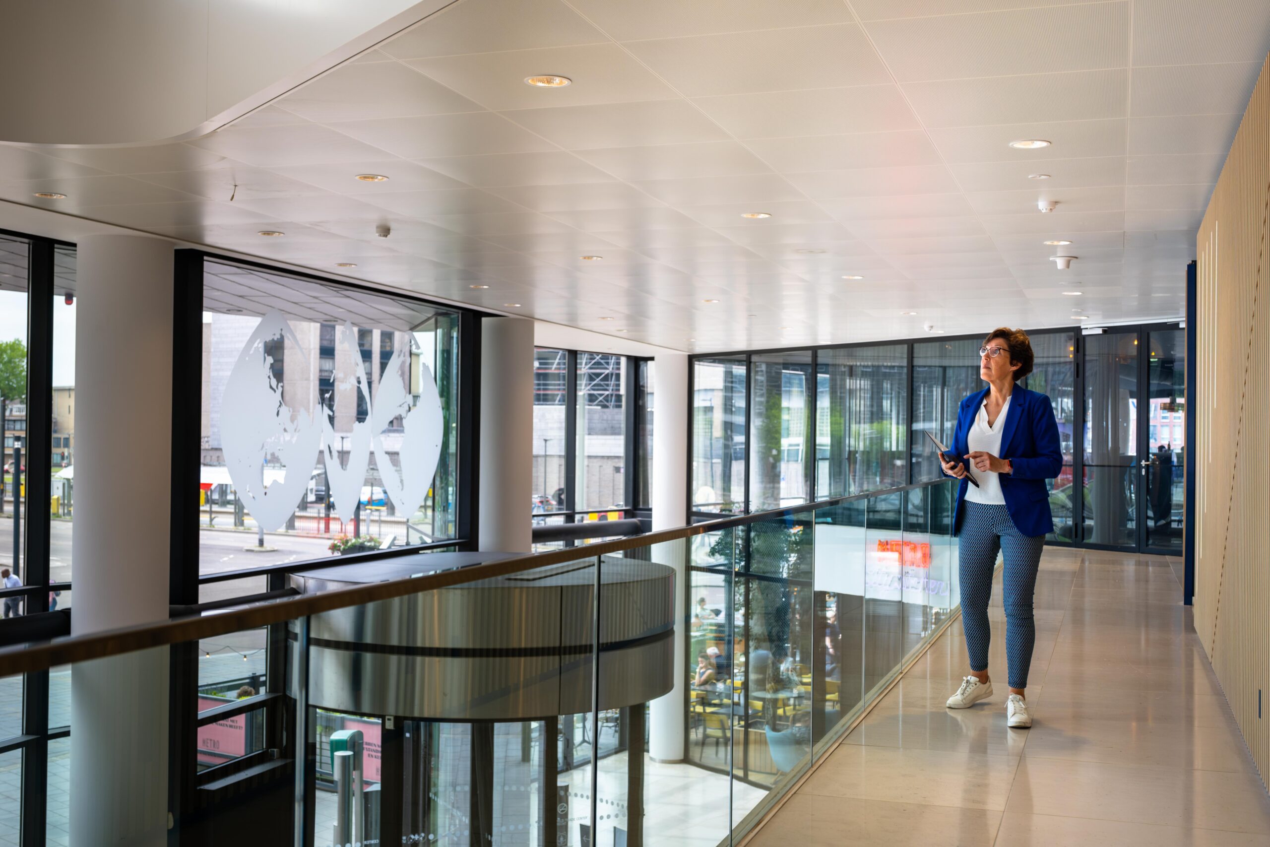 Kwaliteitsinspecteur op locatie